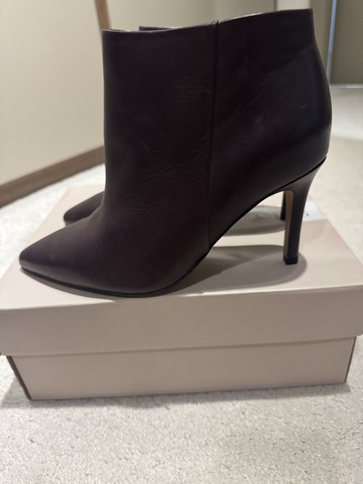 Боти от естествена кожа Clarks, тъмновиолетови, 39 номер