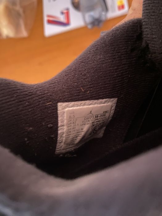 Jordan 4 black canvas retro