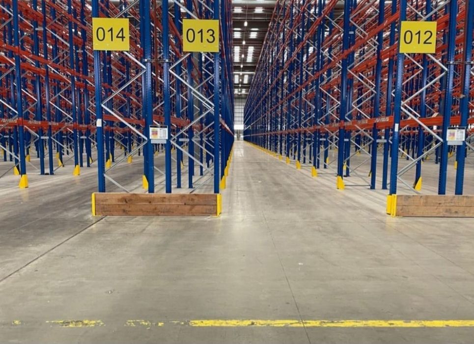 Rafturi metalice profesionale pentru depozitare marfa 16x2.70