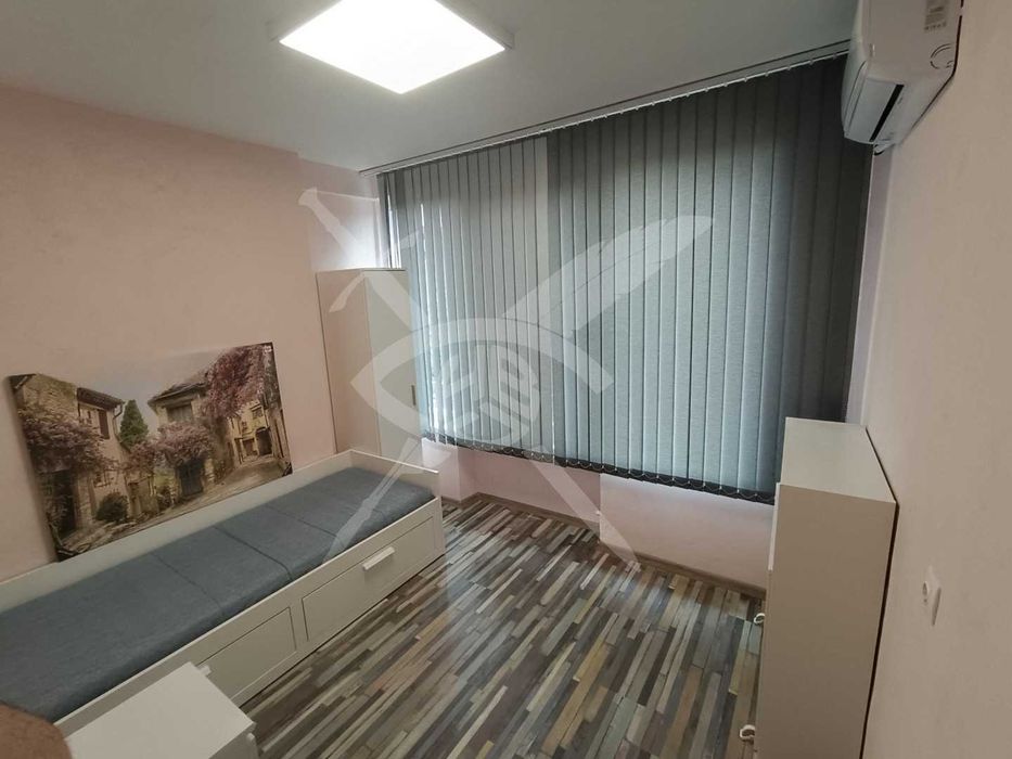 Дава се под наем Тристаен апартамент в София, Лозенец - 75 кв.м за 950 € - Снимка #3