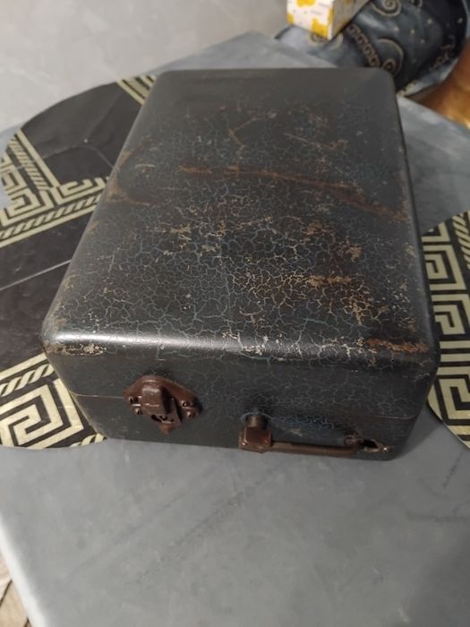 Superb patefon, gramofon COLUMBIA, fabricat în ANGLIA în anul 1924.