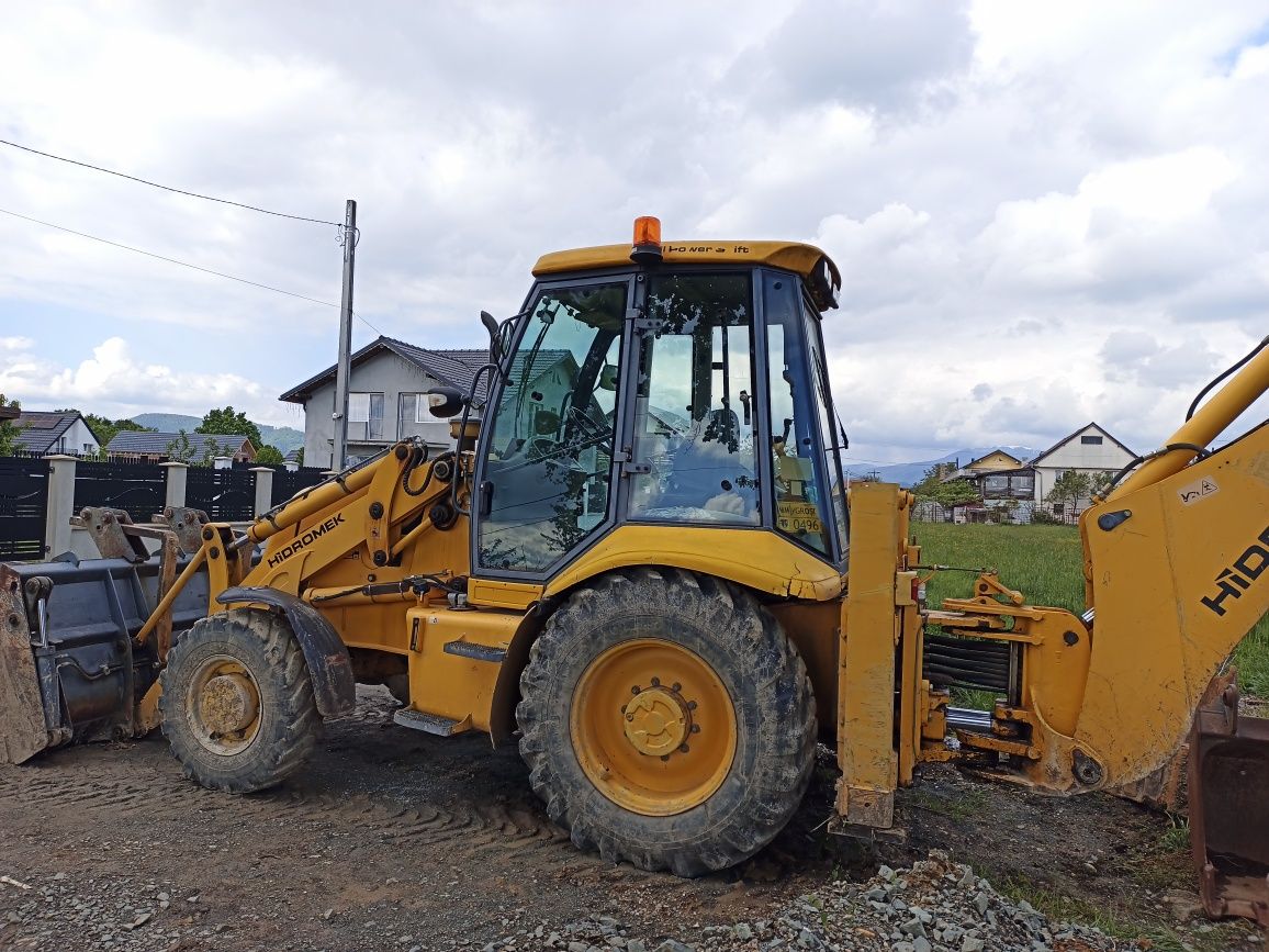 Buldoexcavator hidromek 2007