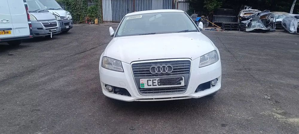 Dezmembrari / Dezmembrez Audi A3 1.6 CAYC cutie viteze LUB cod culoare LY9C