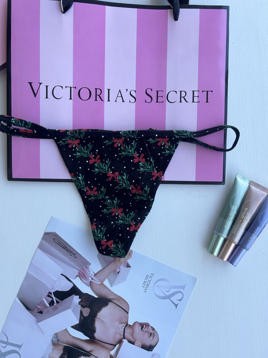 Victoria`s Secret оригинални дамски бикини, тип прашки, S размер