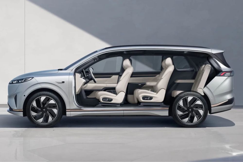 Dongfeng  ep 008 oqga qora salon
