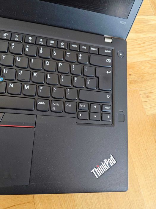Лаптоп Lenovo T480