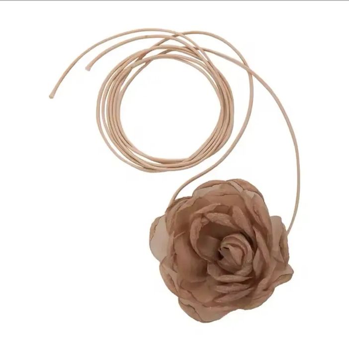 Луксозни чокъри с  рози в различни цветове