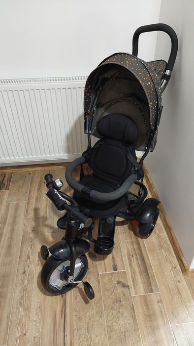 KIKKA RIDE Триколка със сенник и въртяща се седалка 3в1