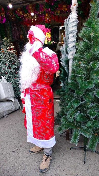 Дед Мороз Санта Клаус Снегурочка Эльф Гном Куроми Барби Лабуба Клоун