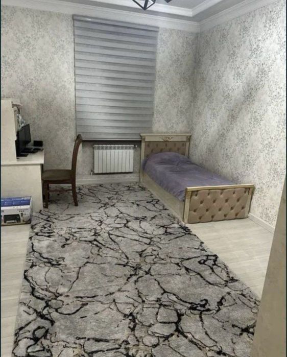 ПРОДАЕТСЯ ДОМ на Катта Хасанбай (Юнусабадский район)
Комнат: 6
Уровней