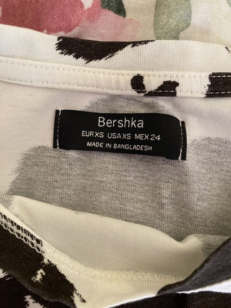 Tricou cow print Bershka