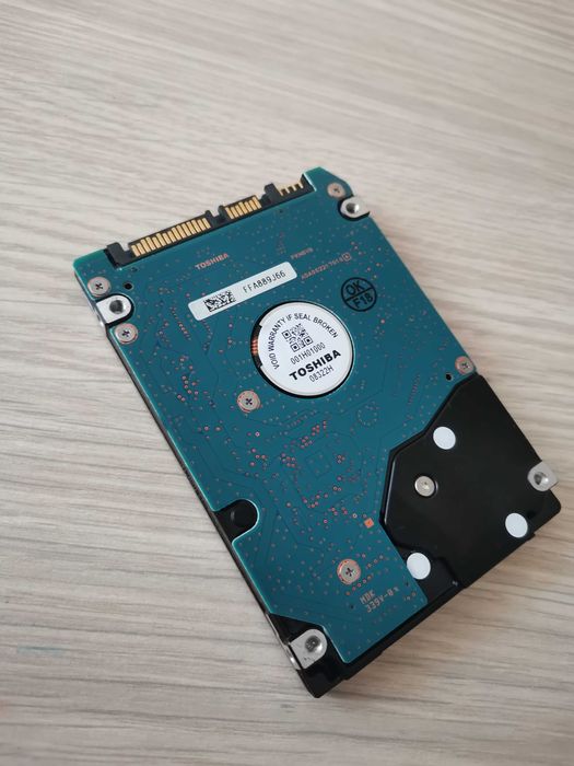 Vând HDD toshiba 250GB