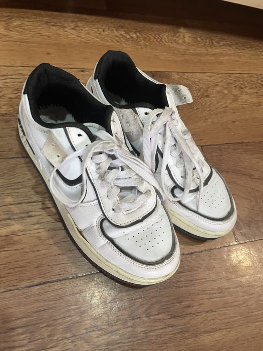 Продам обувь, каждая по 1000