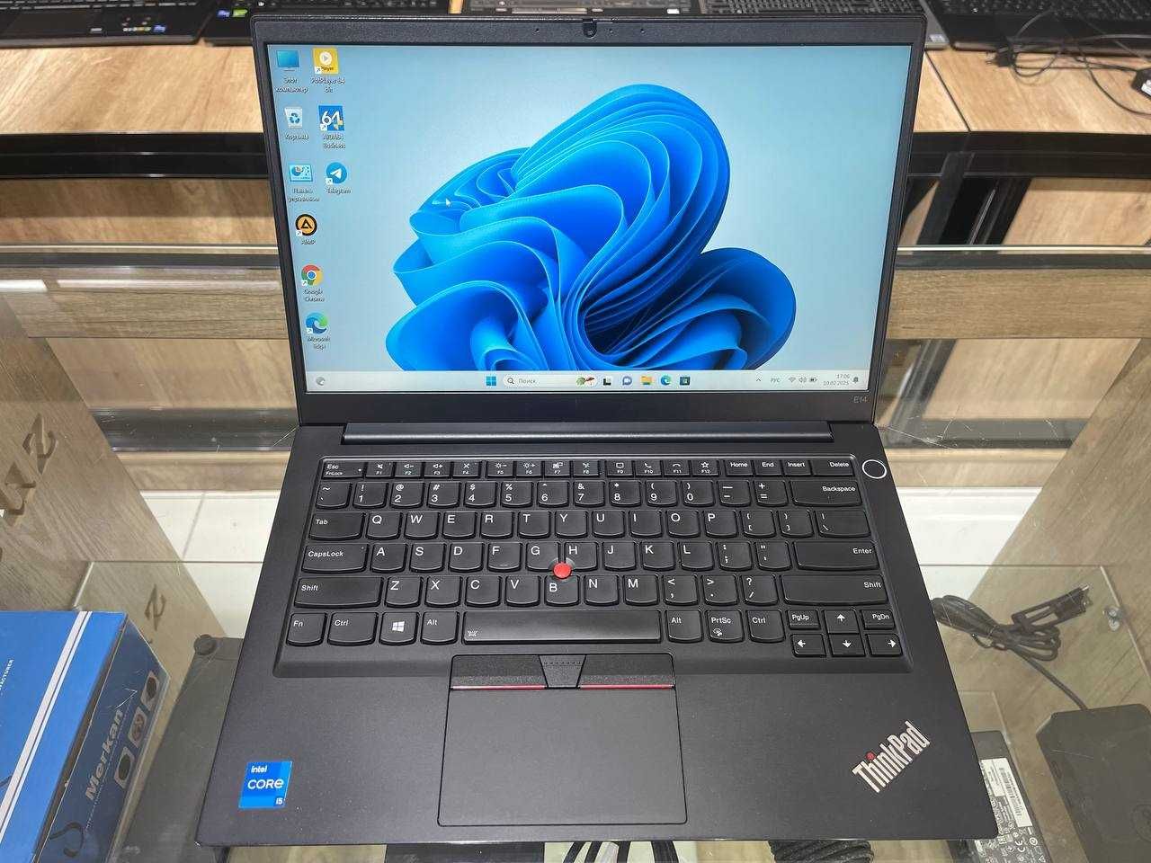 Lenovo ThinkPad E14 intel Core i5-1135G7 озу8гб 256ssd