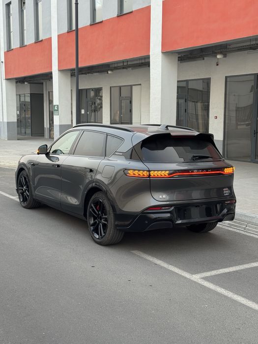 Voyah free 318 с побегом