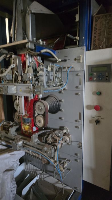 Упаковочная машина, фасует от 50гр до 2кг