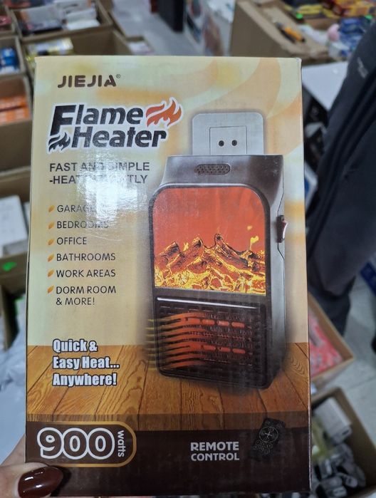 ПРОМО! Икономична отоплителна мини ПЕЧКА отоплител 900W с КАМИНА