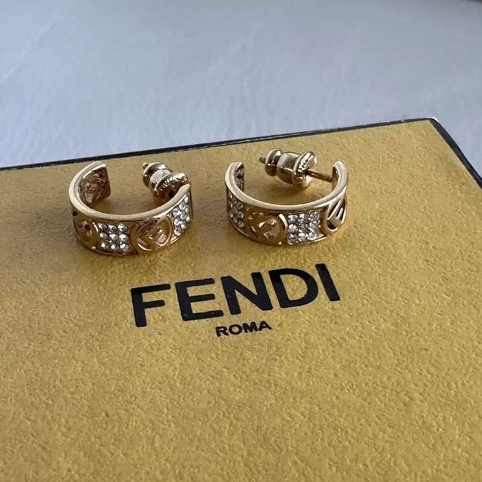 Fendi оригинални обеци