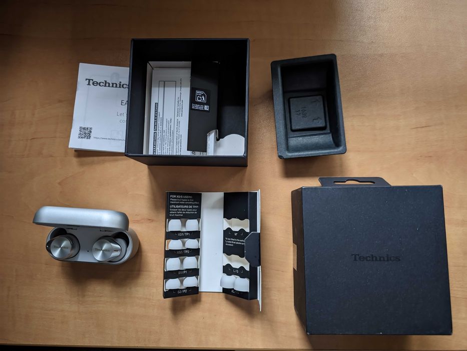 Продавам блутут слушалки - Technics AZ80