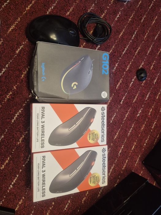 Mouseuri noi sigilate