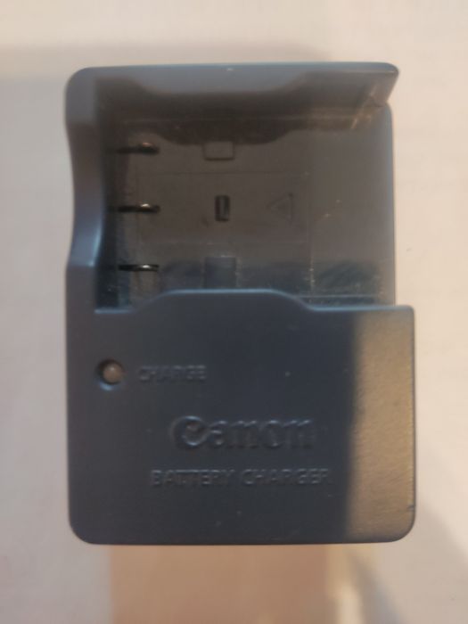 Зарядно за фотоапарат Canon