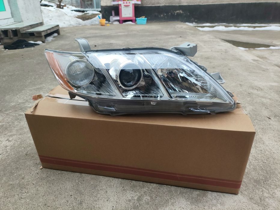 Камри 40 Америка фара