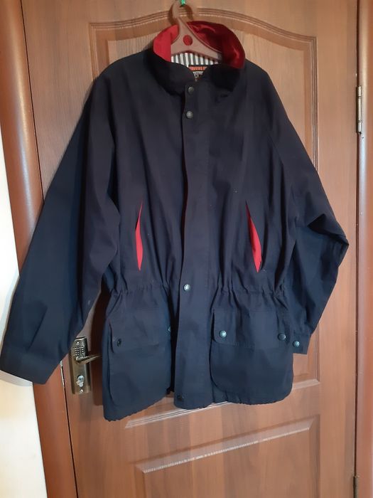 Продам ветровку    мужскую