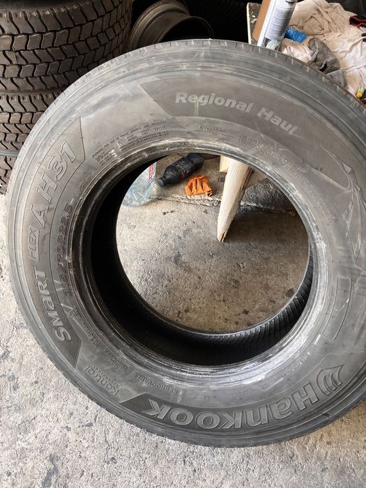 2 anvelope camion 315/70/22.5 , Hankook / Michelin !
