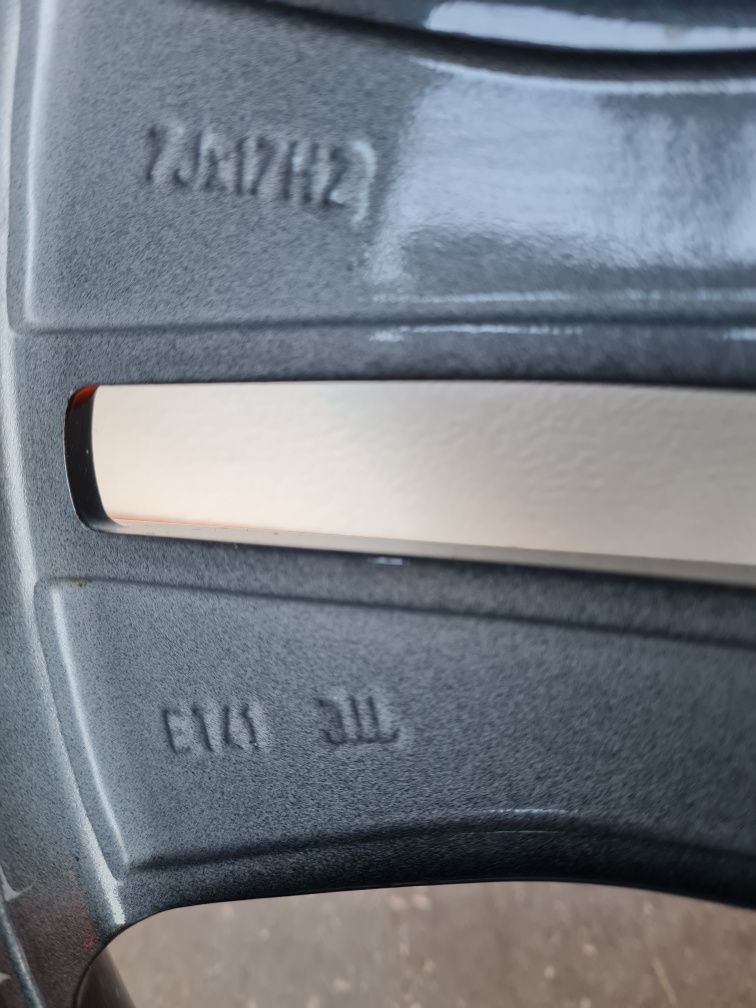 Оригинални джанти за ШКОДА SKODA VW SEAT AUDI R17 5x100 ET41 7J