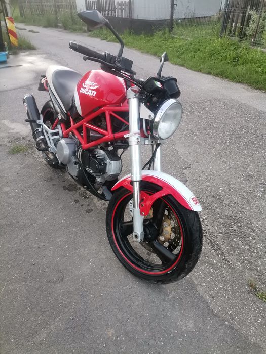 Ducati monster 600