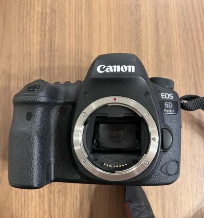Фотоаппарат зеркальный Canon EOS 6D Mark II Body