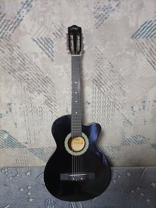 Продам гитару Joker