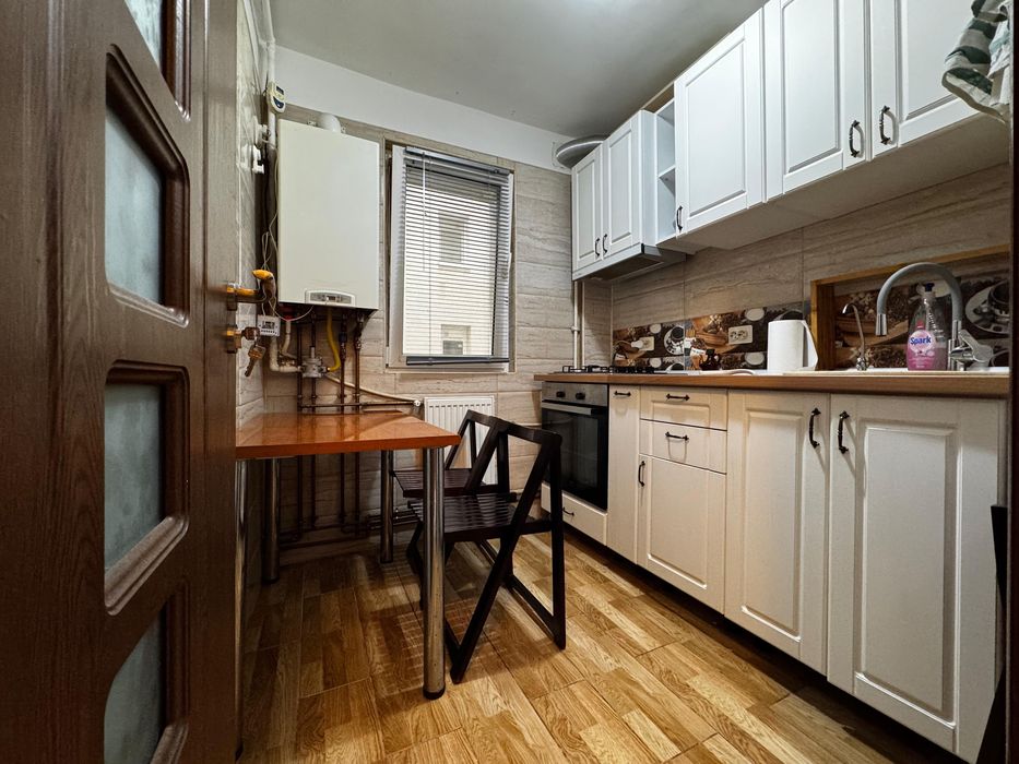 Apartament de doua camere, metrou Gorjului, centrala proprie