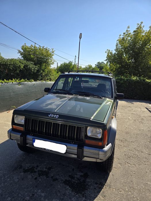 Jeep Cherokee XJ 2.5
