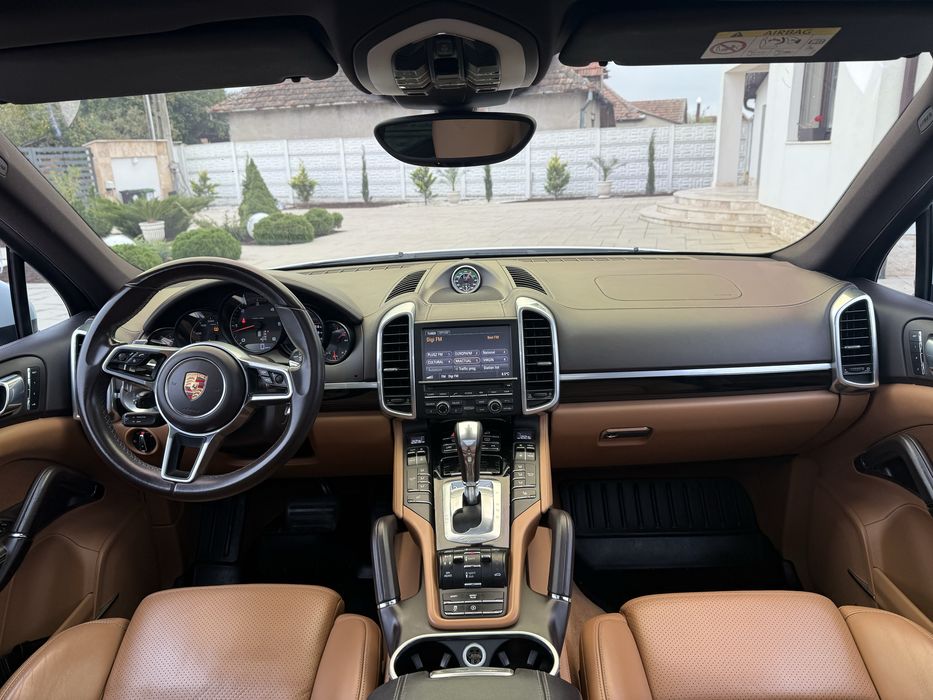Porsche Cayenne Facelift 3.0 Diesel Chrono Pano Suspensie Full Led