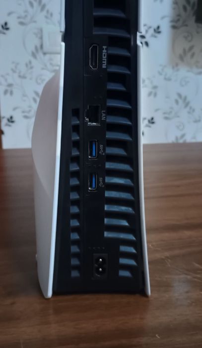 Vand PS 5 slim cu unitate disk