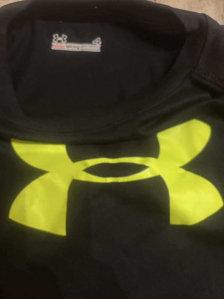 Тениска Under armour