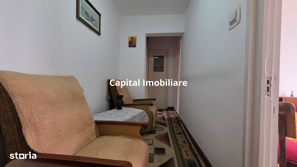 Apartament 3 camere, etaj intermediar, zona Liceul Dl. Tudor