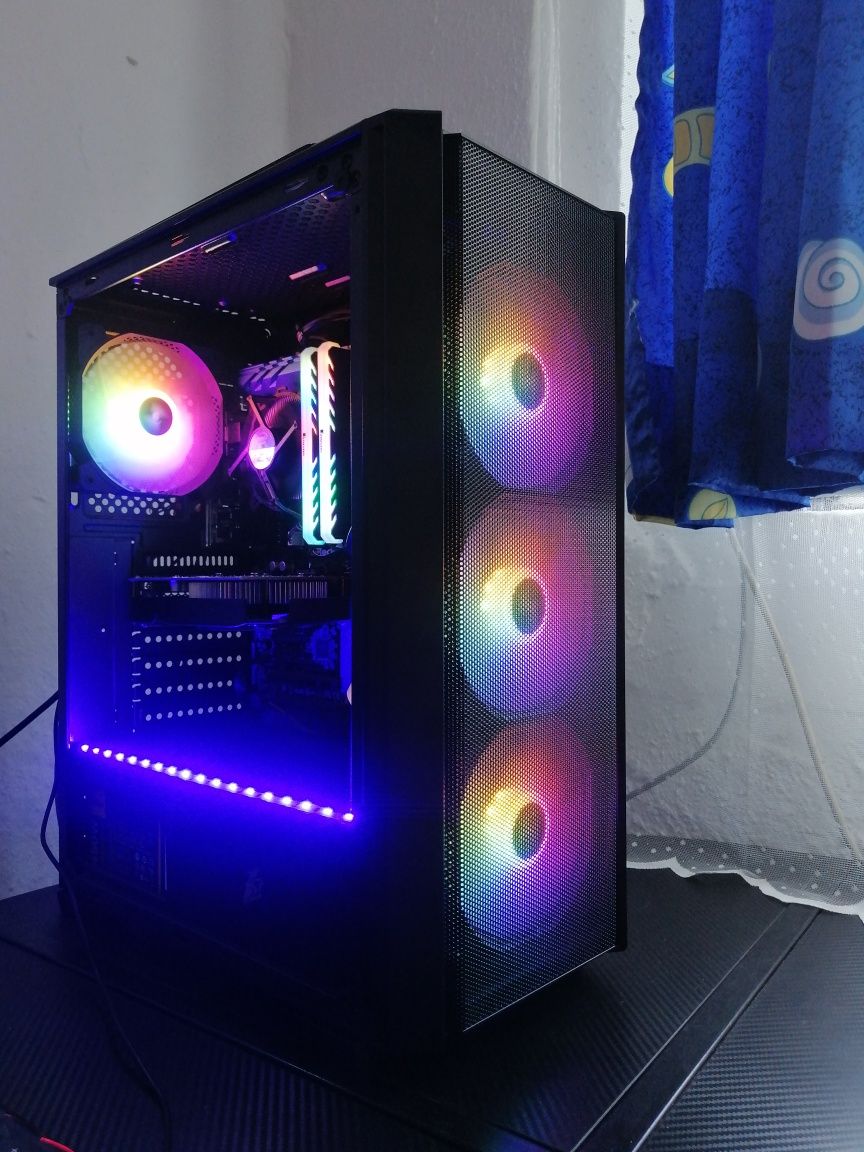 Геймърски компютър 32 GB рам памет