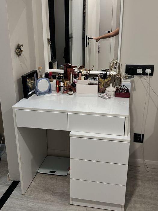 Туалетный столик