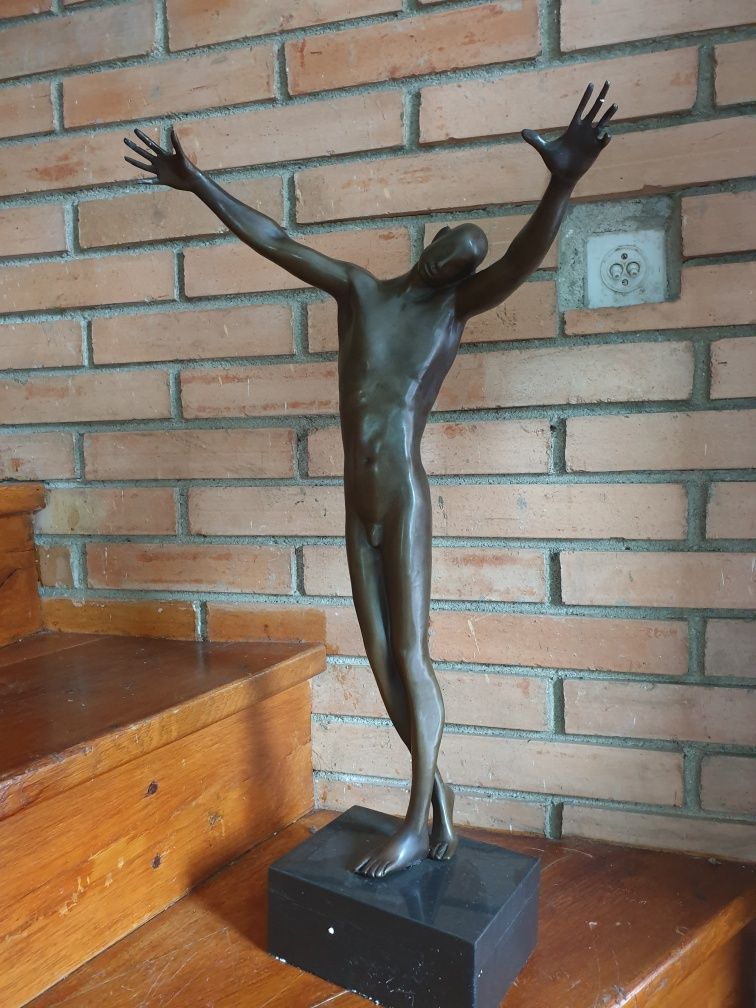 Statueta din bronz masiv