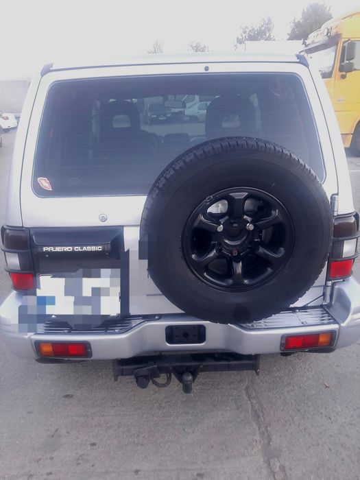 Mitsubishi Pajero MK2