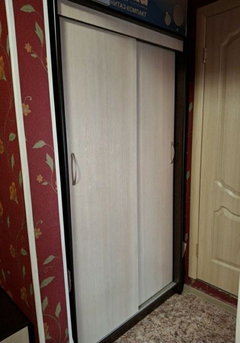 Шкаф-купе с полками