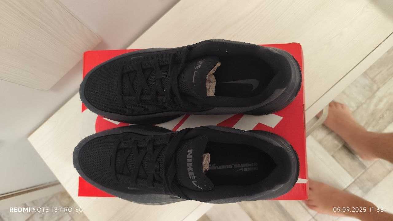 Маратонки Nike Uplift