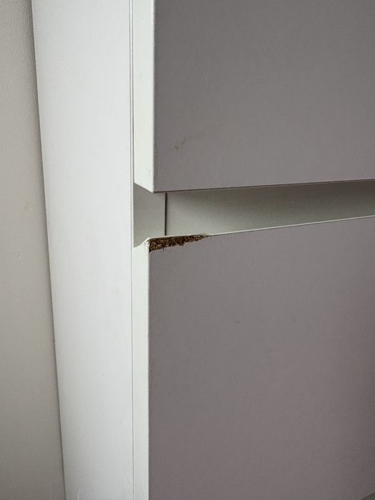 Vand comoda  in stare buna  80lungime ,48latime,100 inaltime !