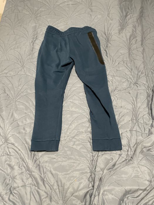 Анцунг на nike tech fleece
