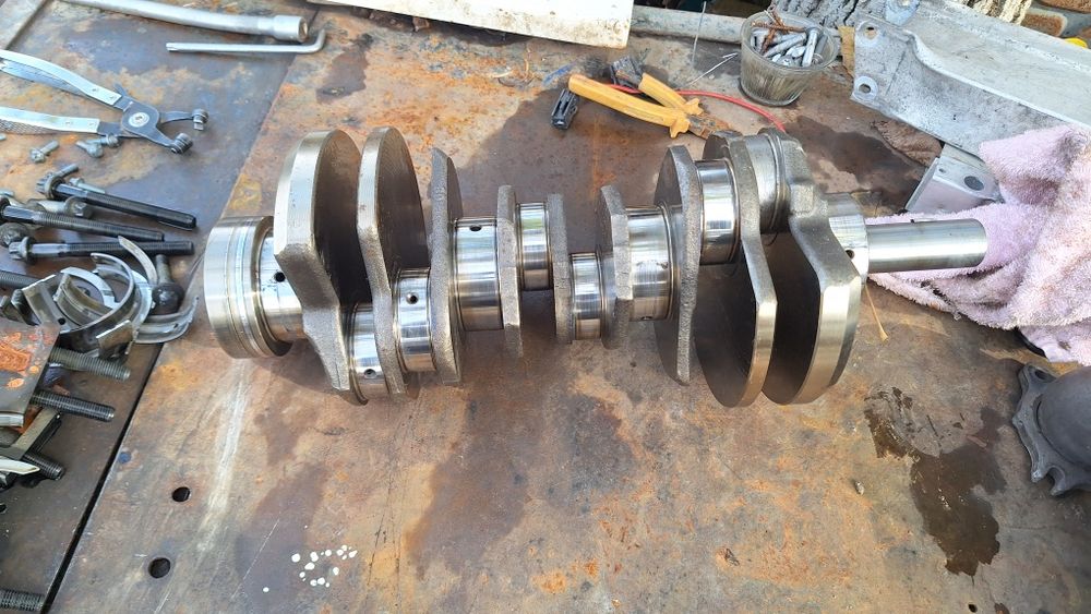 Колянов вал за двигател om642 320cdi Mercedes