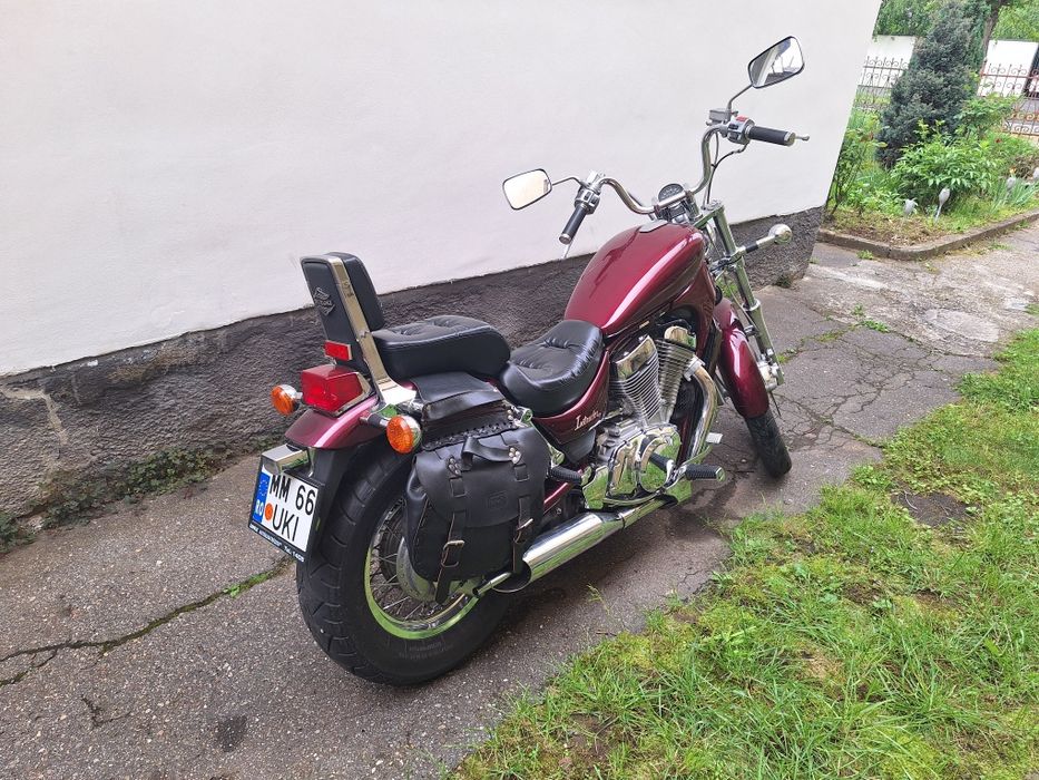 Suzuki intruder vs750 A2
