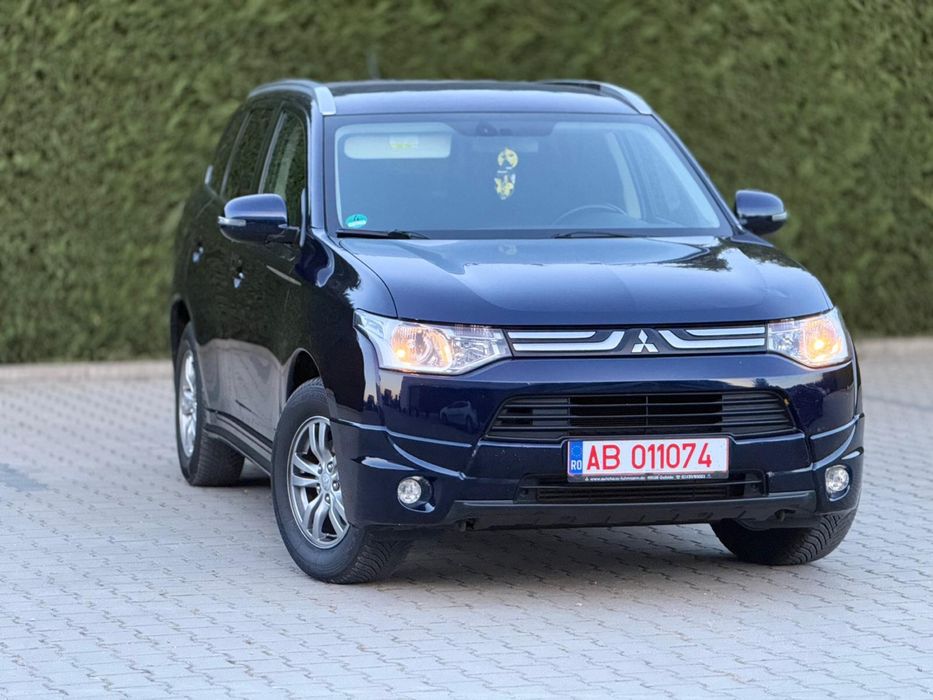 Mitsubishi outlander 4x4 2014