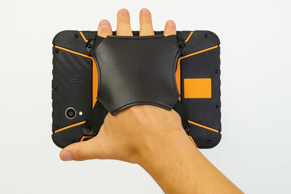 Два защищенных промышленных планшета со сканером кодов, RFID и NFC